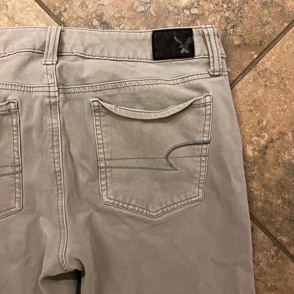 American Eagle Light Grey Jeggings AEO Sateen X4 Super Stretch - Picture 8 of 14